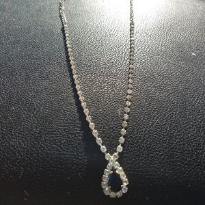 Sapphire pendant necklace
